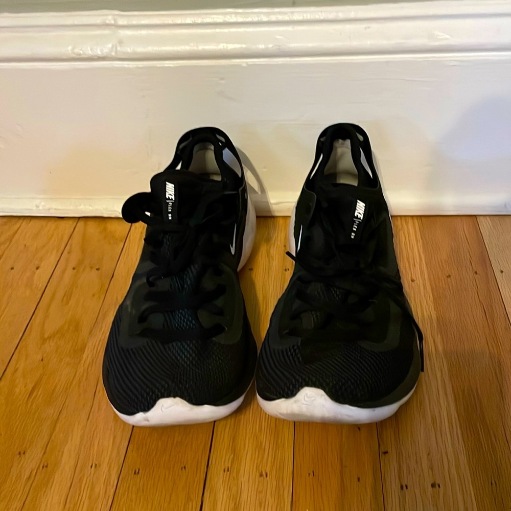 Black Nike trainers